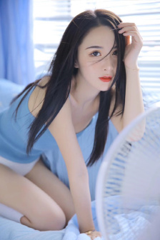 美女死尸